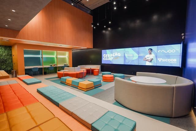 Lounge do PA Teens com telao